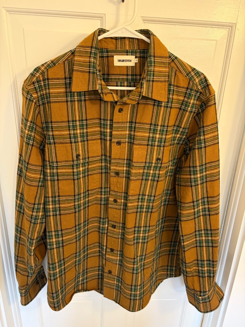 Taylor Stitch Men's Fern Plaid Button-Up Shirt